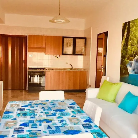 The Stone Garden Apartment Noto