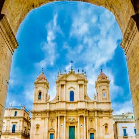 Apartment The Stone Garden Noto